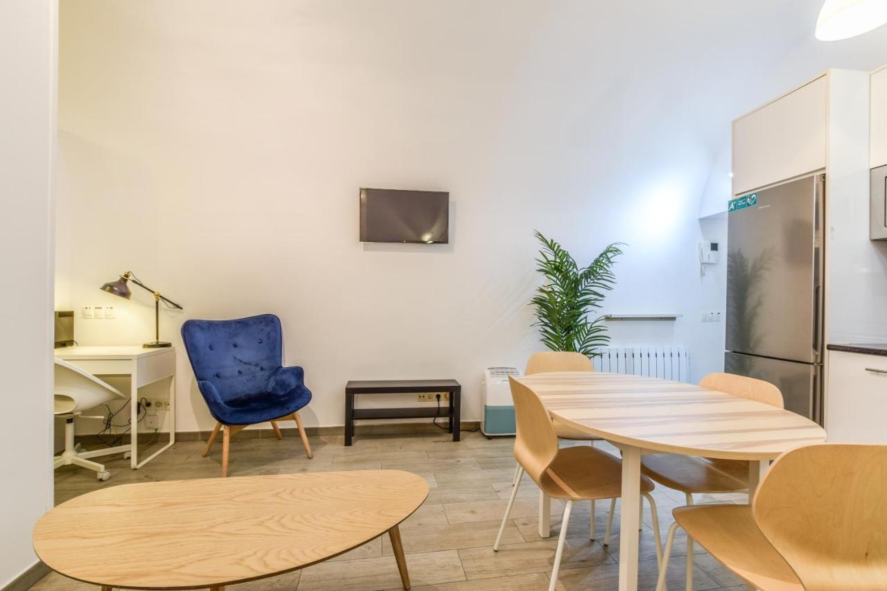 Apartamento En Pleno Barrio De Las Letras Apartment Madrid Luaran gambar