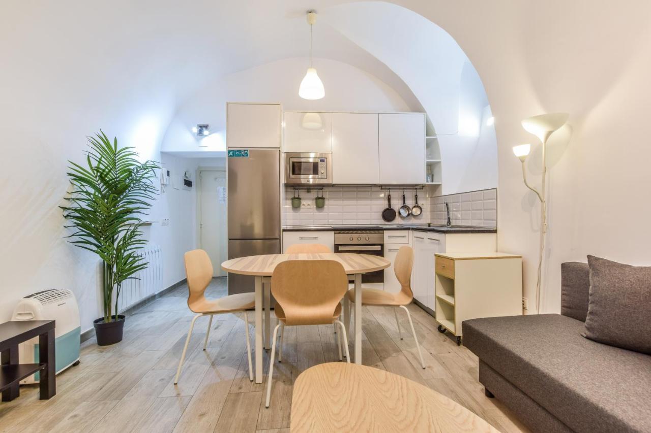 Apartamento En Pleno Barrio De Las Letras Apartment Madrid Luaran gambar